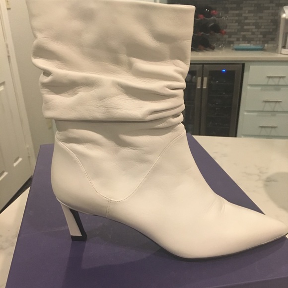 white slip resistant shoes